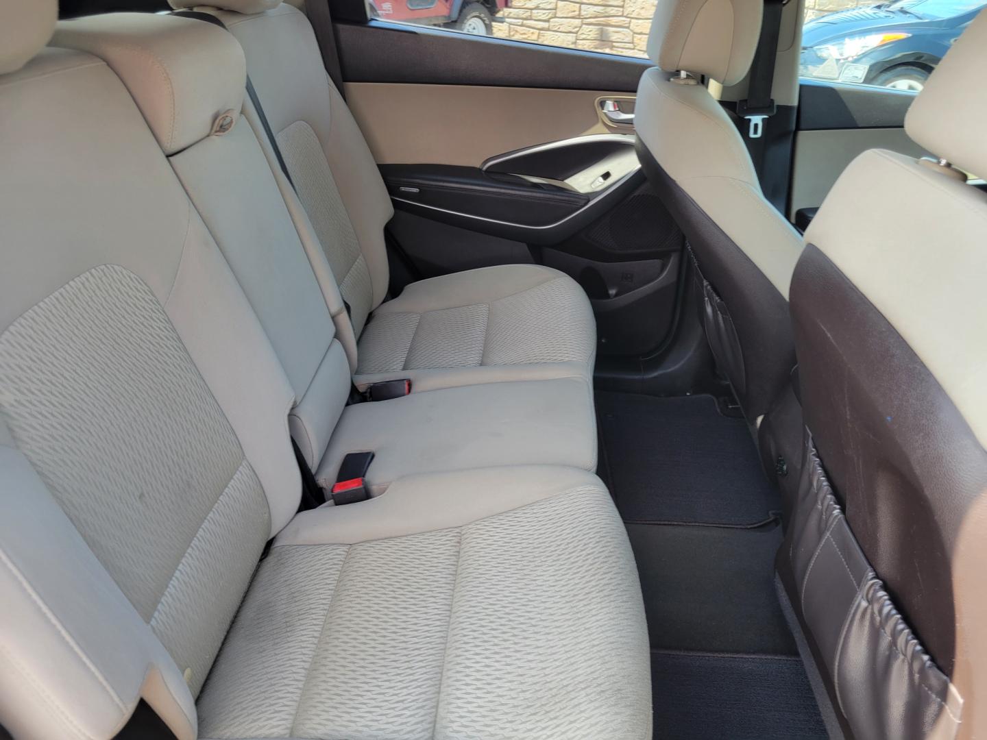2015 Brown /Tan Hyundai Santa Fe GLS (KM8SMDHF7FU) with an 3.3L V6 engine, 6 Speed Auto transmission, located at 450 N Russell, Missoula, MT, 59801, (406) 543-6600, 46.874496, -114.017433 - Photo#10